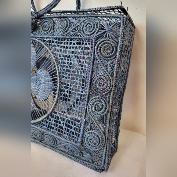 Hand woven Colombian tote - Picture 7 of 10